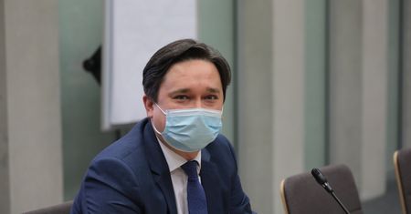 Atak antyszczepionkowców. Prof. Wiącek: Nadużywanie wolności