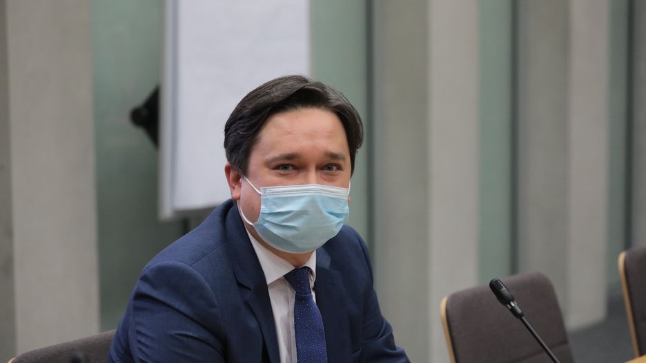 Atak antyszczepionkowców w Grodzisku Mazowieckim. Prof. Marcin Wiącek: Nadużywanie wolności 
