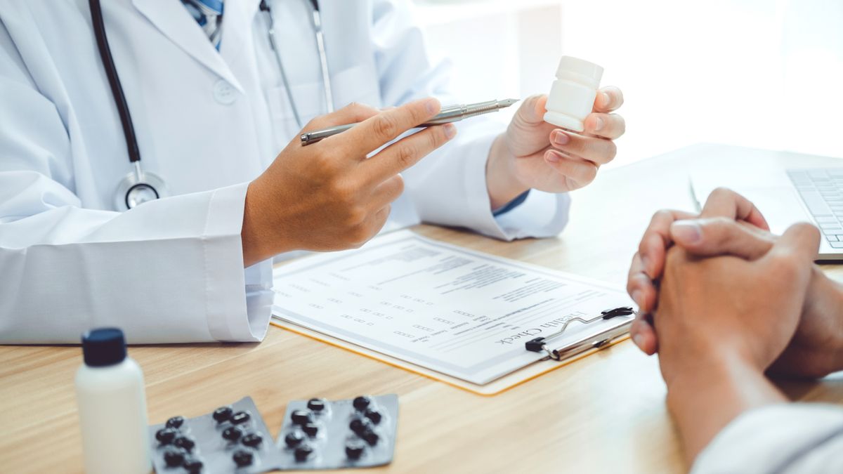 Zoxon stosuje się głównie w leczeniu samoistnego nadciśnienia tętniczego