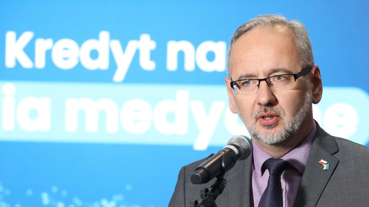 Adam Niedzielski uważa, że kredyt na studia medyczne jest kolejnym krokiem, który ma pomóc młodym ludziom, których często nie stać na naukę 