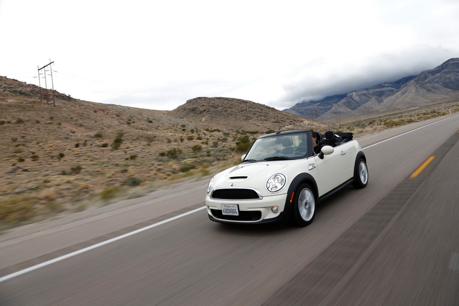 Galeria Mini jako celebracja sprzedaży półmilionowego egzemplarza w USA 251