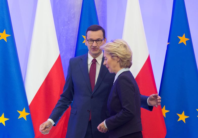 Wizyta Ursuli von dr Leyen w polsceWarszawa, 25.07.2019. Wizyta w Polsce Przewodniczacej Komicji Europejskiej Ursuli von der Leyen; n/z Ursula von der Leyen, Premier Mateusz Morawiecki.,Image: 466024625, License: Rights-managed, Restrictions: , Model Release: no, Credit line: Tomasz Hamrat / Gazeta Polska / ForumTomasz Hamrat / Gazeta Polska / Forumpolityka, wizyta, szefowa, przewodniczaca, Komisja, Europejska, Premier, rzad, von der Leyen, von, der, Leyen, Morawiecki, unia, europejska, EU, category_code_pol, category_code_dip