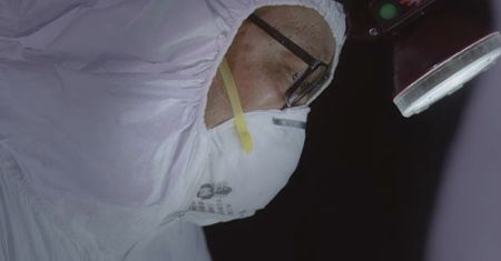 Wyjaśnili, na czym polega pandemia. Dostało się znanym politykom