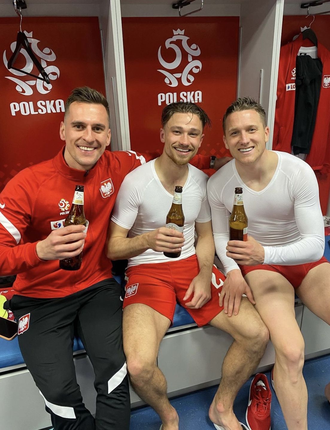 Arkadiusz Milik pokazał zdjęcie z szatni. Anna Lewandowska skomentowała je w wymowny s