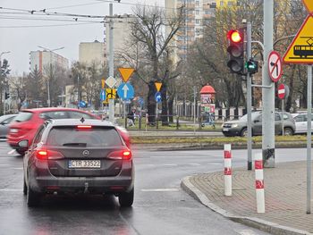 Koniec STOPu na zielonej strzałce? Kierowcy wreszcie odetchną