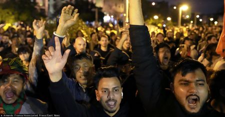 Działo się w nocy. Protesty w Lizbonie. Chcą ochrony migrantów