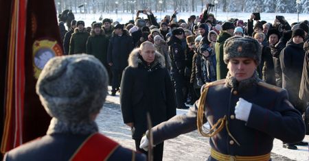 Dziennie ginie tysiąc żołnierzy. Putin płaci za pogrzeby