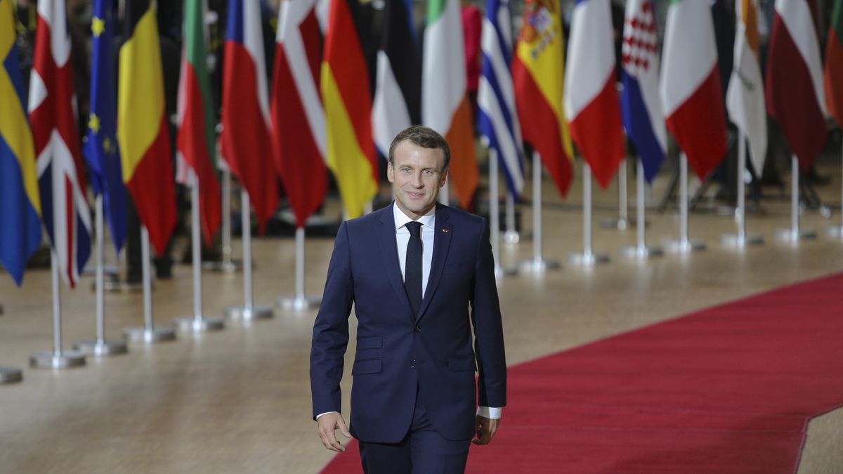 Koronawirus we Francji. Emmanuel Macron ogłasza plan wyjścia z obostrzeń związanych z koronawirusem.