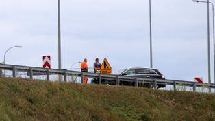 Gorzów: Uderzył w barierki na S3. Porzucił opla i uciekł pieszo