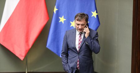 Pedofilia w Kościele. Resort sprawiedliwości anulował kontrowersyjną decyzję