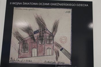 II wojna światowa oczami gnieźnieńskiego dziecka. Wernisaż wystawy rysunków w MOK-u