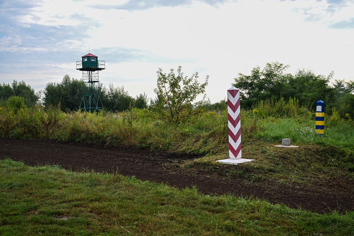 Polsko-ukraińska granica w rejonie miejscowości Sierakośce. (aldg) PAP/Darek Delmanowicz