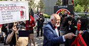 Janusz Korwin-Mikke wpadł na demonstrację anarchistów. "O mało nie zostałem pobity"