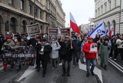 Manifestacja w Warszawie. Dołączyli politycy opozycji