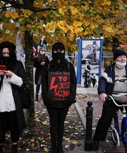 Strajk kobiet. Wrocław. Policja zabrała głos ws. ataków. Trwa analiza monitoringu i dowodów