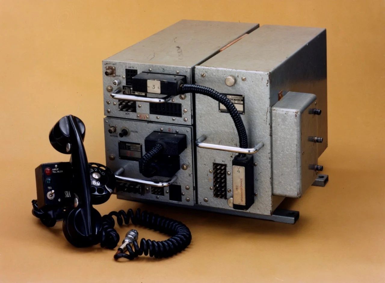Pierwszy prototyp telefonu komórkowego - Ericsson w 1956