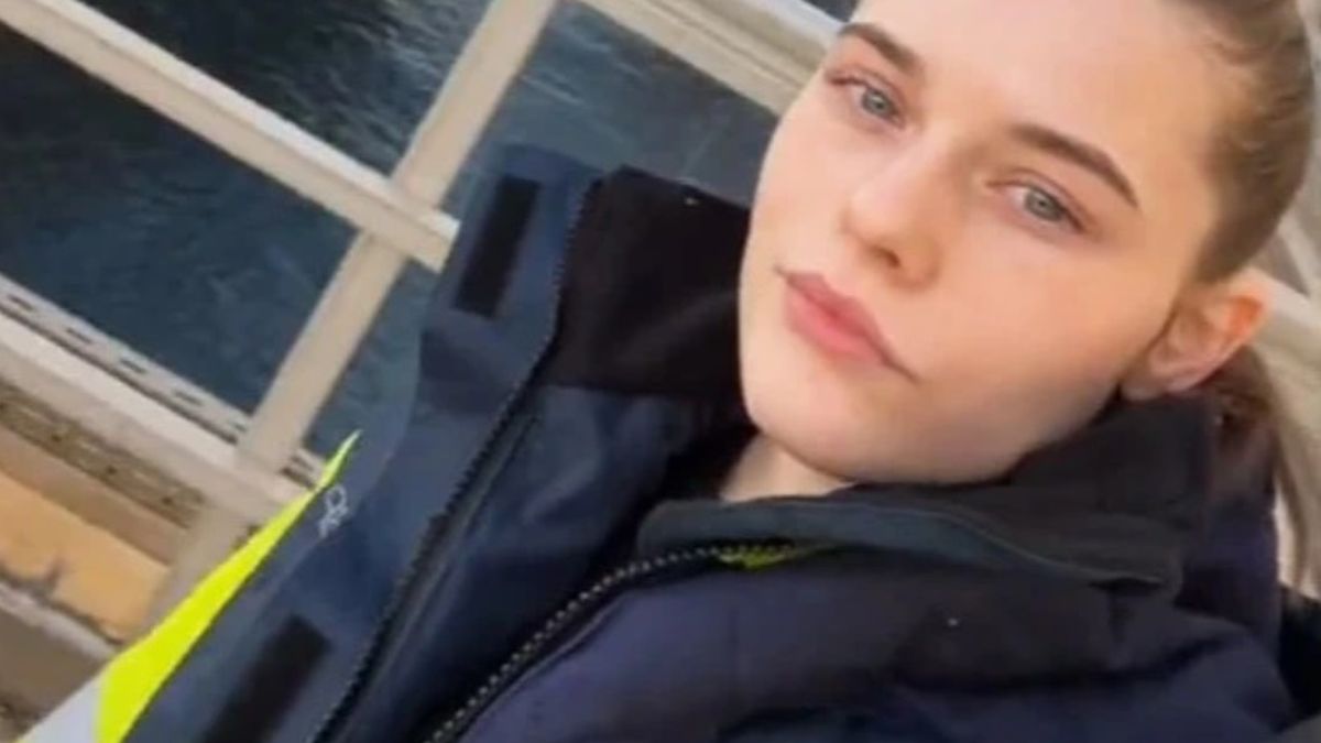 Kobieta obala stereotypy. Pracuje na platformie wiertniczej