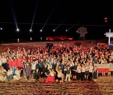 4 tysiące osób na trybunach w weekend premierowy. Zobacz kiedy kolejne widowiska "Orzeł i Krzyż"!