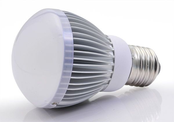 Typowa lampa LED (Fot. Wikipedia/Led-neolight/Lic. CC by-sa 3.0)