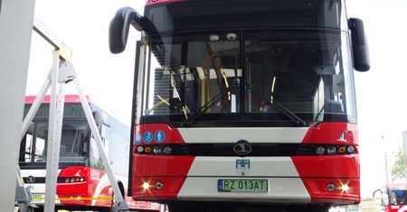 Częstochowa. Na jednym ładowaniu. 15 elektryków zasili tabor miejskiego przewoźnika