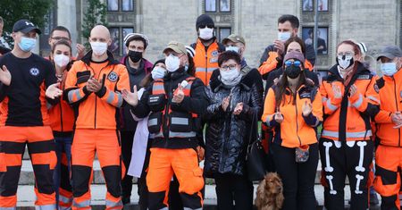 Medycy zaostrzają protest. Zapowiadają wypowiadanie umów i normalizację godzin pracy