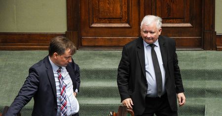 Sejm. Chaos w Zjednoczonej Prawicy. Joachim Brudziński "radzi" koalicjantom PiS