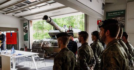 Kraj NATO bez czołgów. Mogą z zazdrością patrzeć na Polskę