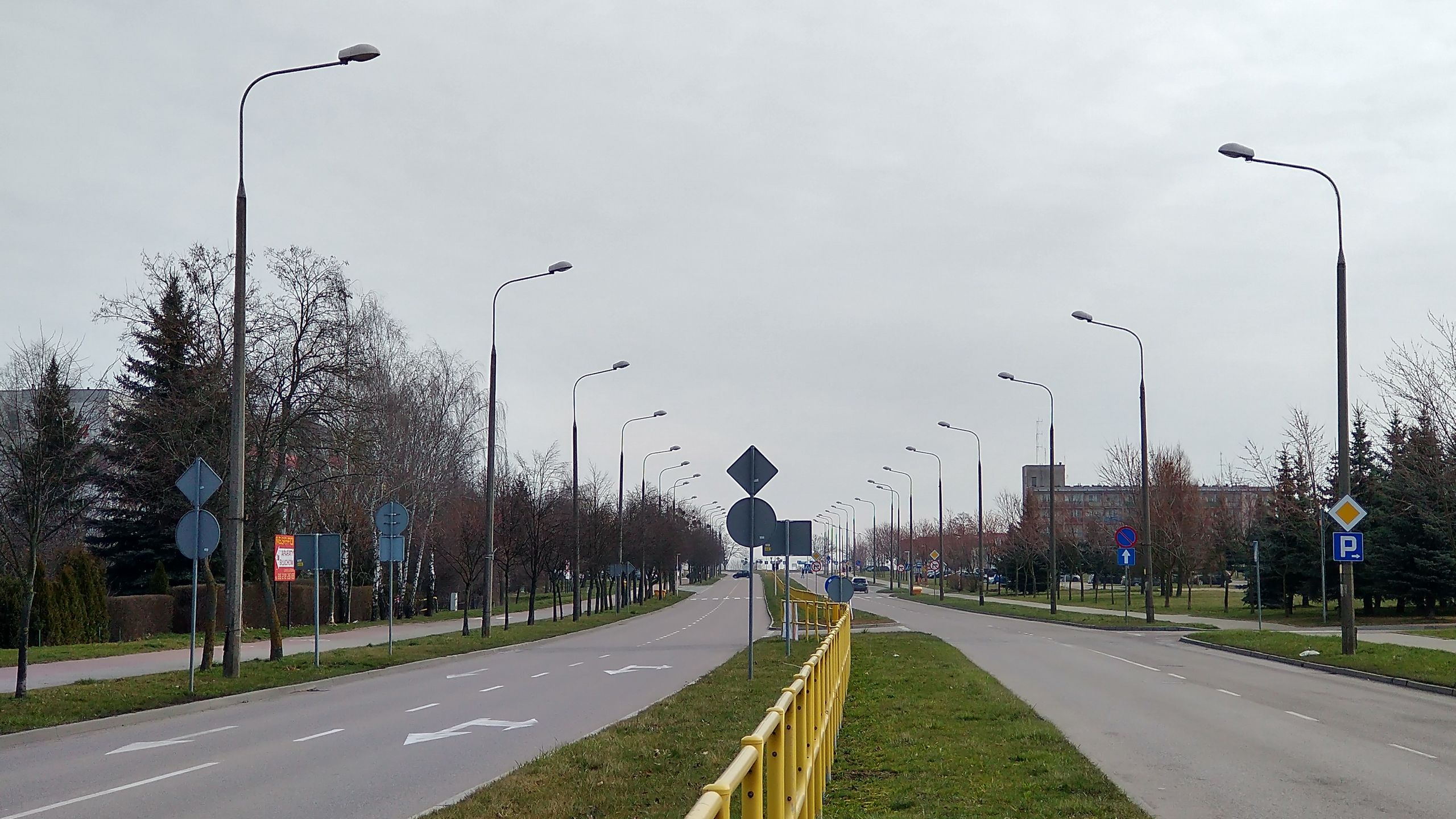 Motorola Moto G8 Power po dwóch dniach testów. Jest solidnie 16