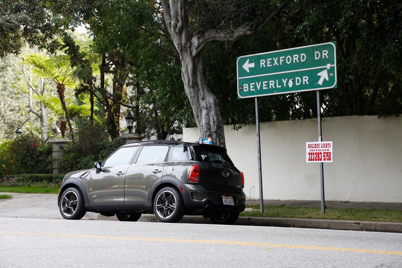 Galeria Mini jako celebracja sprzedaży półmilionowego egzemplarza w USA 42