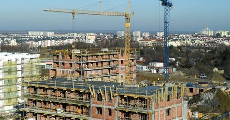 Polacy znów ruszyli po mieszkania. Rynek kredytów się odbudowuje