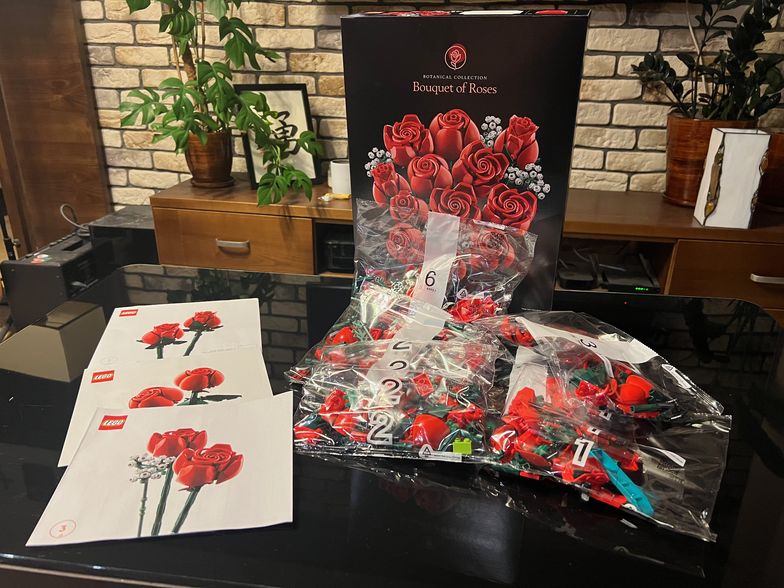 LEGO Bukiet róż