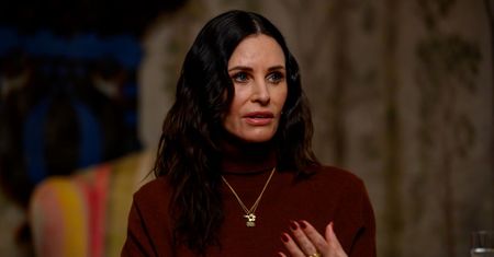 Harry wciągnął ją w narkotykową historię. Jest komentarz Courteney Cox
