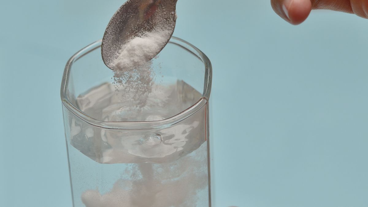 Sodium bicarbonate in a glass
Sodium bicarbonate in a glass
Tutye