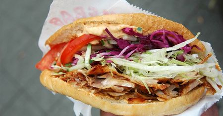 Mieszany oszukany. Tak naciągają Polaków na kebabach