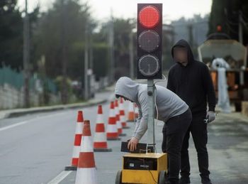 Nacpolsk: Skończył się alkohol. Pojechali kraść akumulatory na "dalszą imprezę"