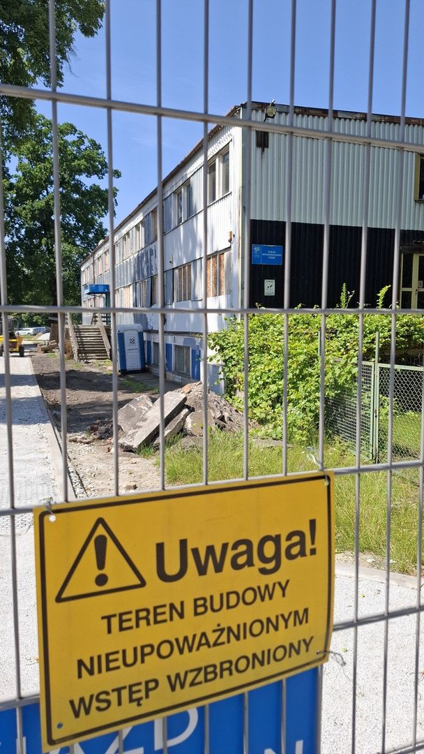 Polar Wrocław, Zakrzów. Stary budynek klubowy do rozbiórki, czerwiec 2025