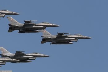 "Niedźwiedzie" w powietrzu. Polska poderwała myśliwce