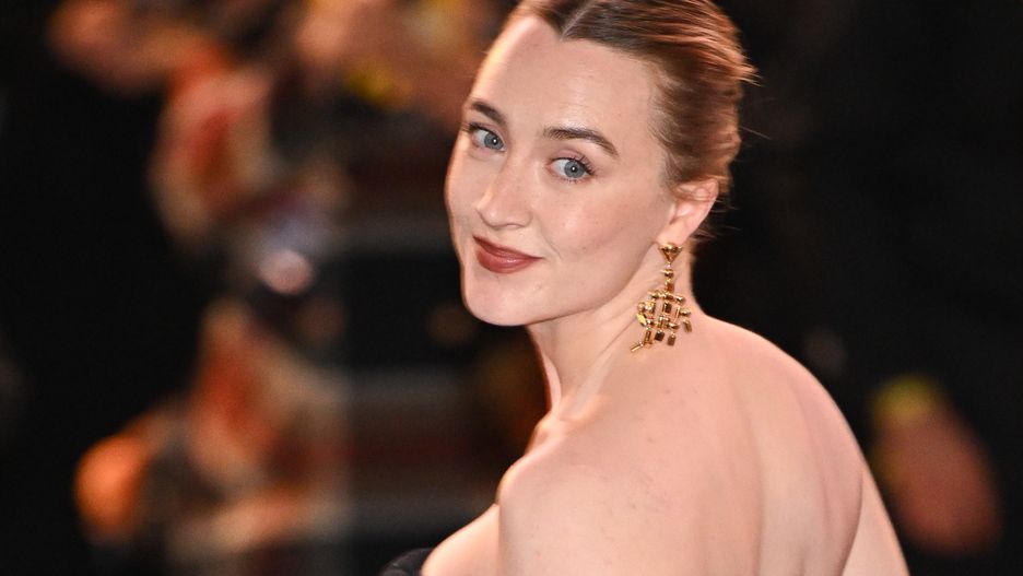 Louis Vuitton: Outside Arrivals - Paris Fashion Week - Womenswear Fall/Winter 2025-2026PARIS, FRANCE - MARCH 10: Saoirse Ronan attends the Louis Vuitton Womenswear Fall/Winter 2025-2026 show as part of Paris Fashion Week  at  on March 10, 2025 in Paris, France. (Photo by Stephane Cardinale - Corbis/Corbis via Getty Images)Stephane Cardinale - Corbisbestof, topix