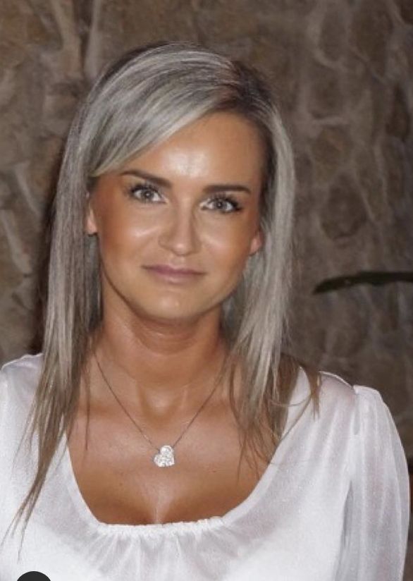 Monika Chwajoł na zdjęciach sprzed lat