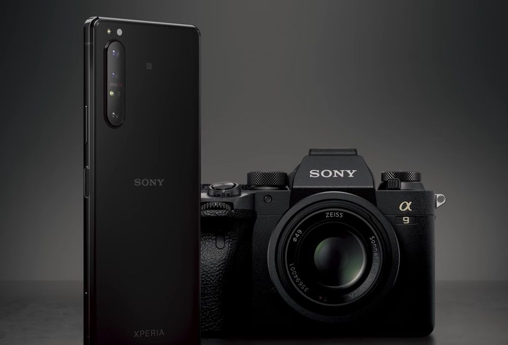 Sony Xperia 1 II oficjalnie. Telefon z aparatem szybkim jak Sony A9 II
