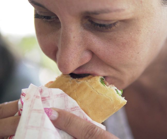 Fast foody uszkadzają mózg i zwiększają ryzyko depresji