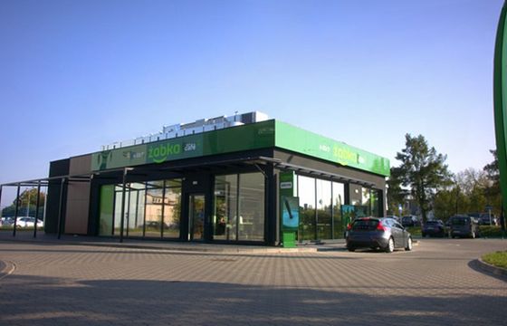 Zakupy w Żabce bez wychodzenia z auta. Start w sobotę