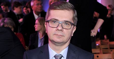 Sylwester Latkowski kręci nowy film. Zabrał się za "grube ryby"
