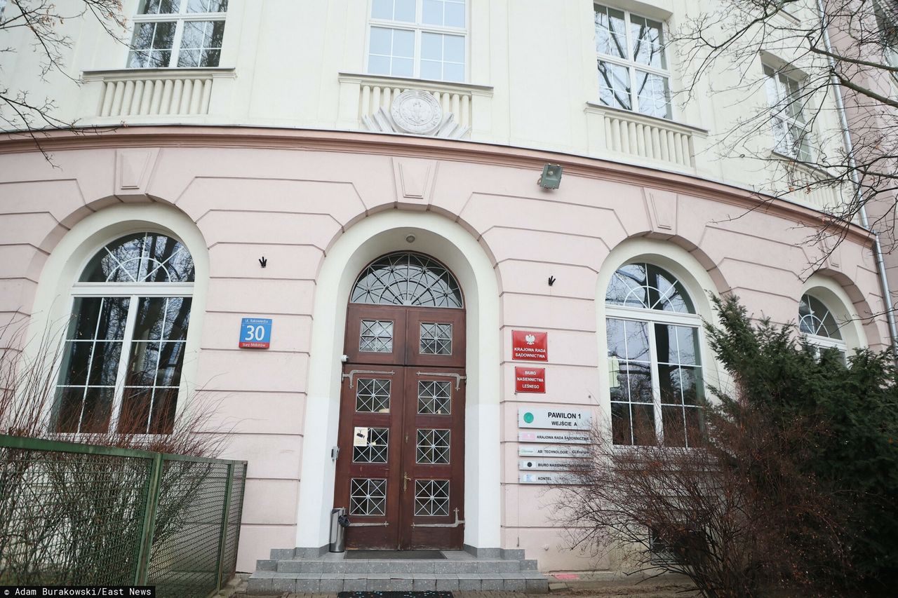 Policja w siedzibie KRS. Trwa przeszukanie