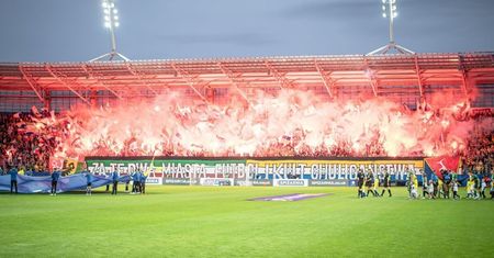 Race na meczu Motoru Lublin ze Śląskiem Wrocław. Policjanci zatrzymali 43-latka. Chce dobrowolnie poddać się karze