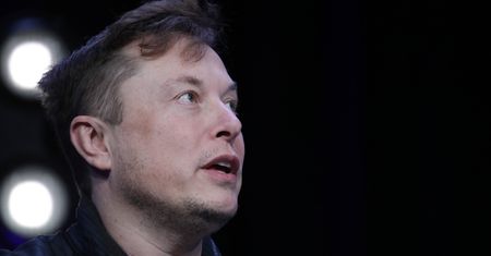 Elon Musk o lotach na Marsa. "Ochotnicy mogą nie wrócić żywi"