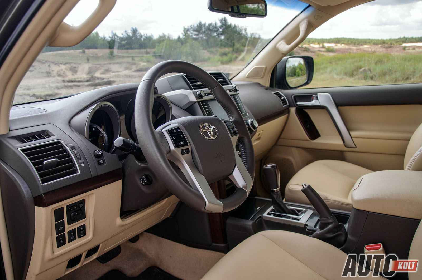 Toyota Land Cruiser 150 3,0 D4D A/T Invincible - test [galeria zdjęć] 14