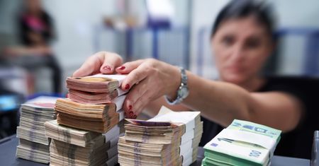 Kredyty Polaków. Pary spłacają lepiej niż single