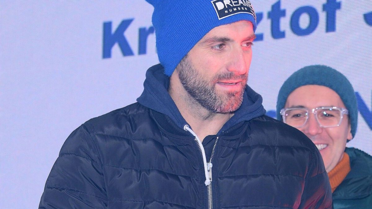 Maciej Dowbor jako króliczek wielkanocny 