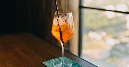 Ukraińskie bary wycofują drinki z Aperolem. Oto powód